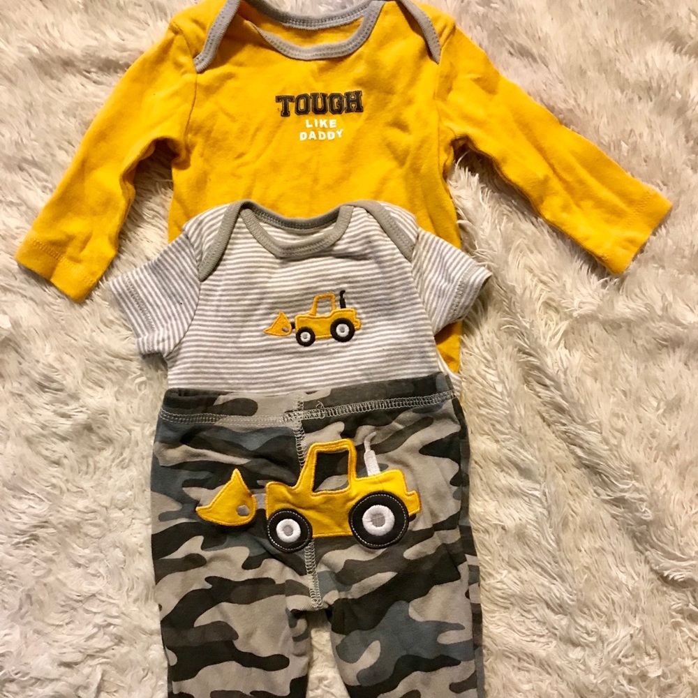 Carters 3pc outfit